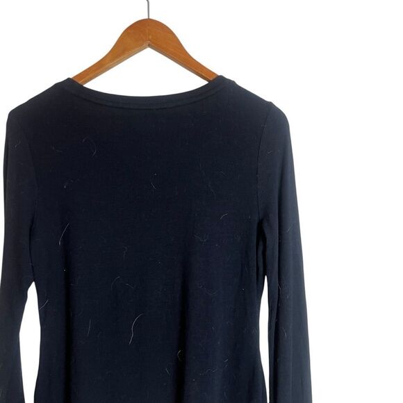 3 for $30! Gap fit black long sleeve ribbed shirt - Picture 5 of 6